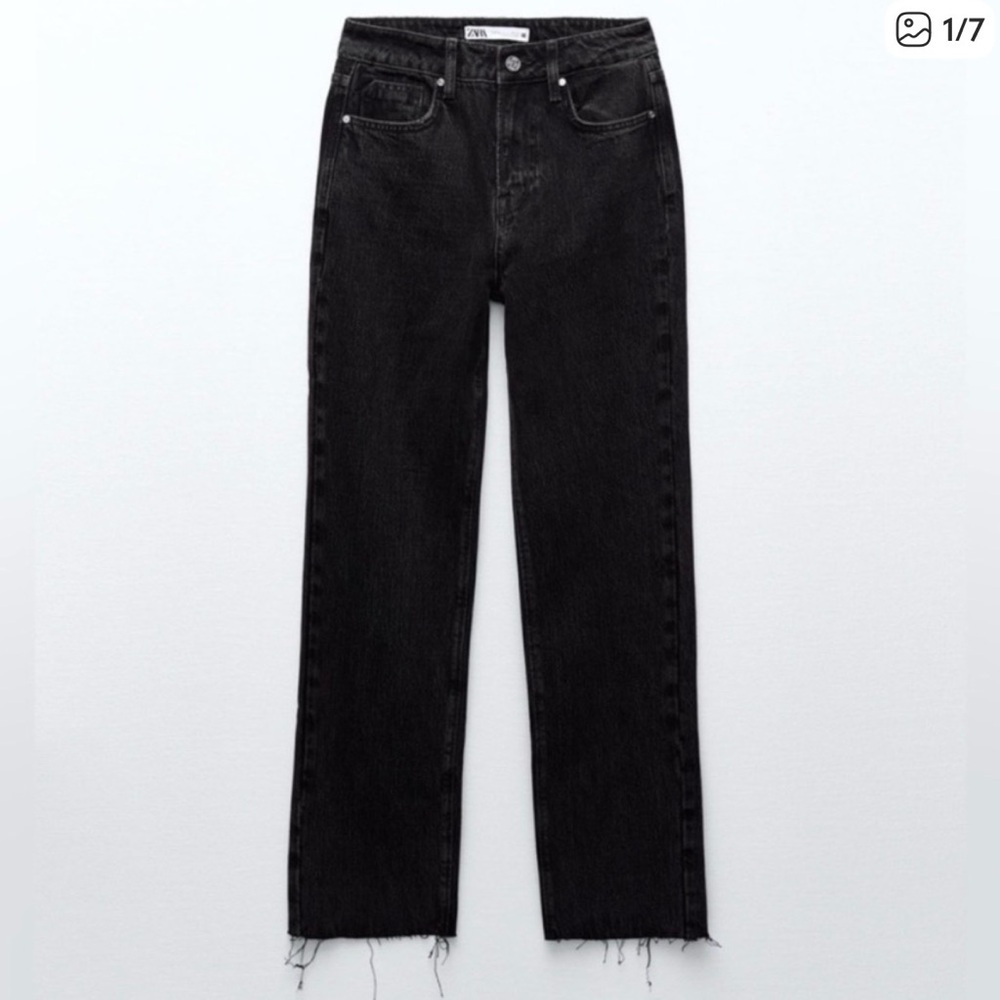 Zara Black High-Rise Straight-Leg Jeans with Raw Hem size 4